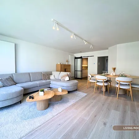 Le Saint-jacques - Sejour Premium Sur La Lippenslaan - 5min - Ideal Couples&amis - Balcon Vue Laterale - Garage Prive Gratuit Knokke-Heist