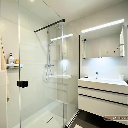 Le Saint-jacques - Sejour Premium Sur La Lippenslaan - 5min - Ideal Couples&amis - Balcon Vue Laterale - Garage Prive Gratuit Knokke-Heist
